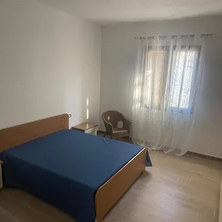La Conchiglia Apartment *